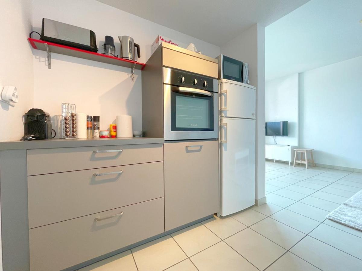 3P Climatise Avec Parking, Piscine, Proche Plage Et Commerces A Sete - Fr-1-338-497 Екстер'єр фото